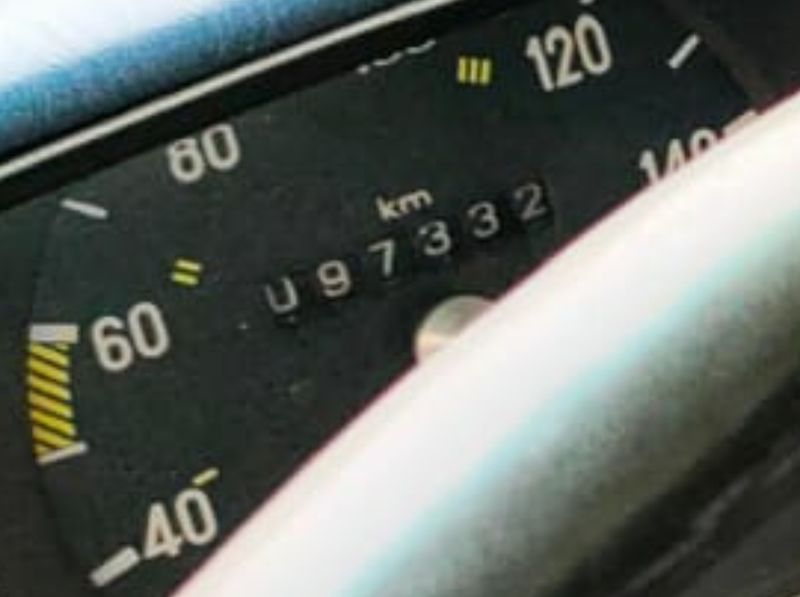 Mercedes-Benz E • 1980 • 97,332 km 5