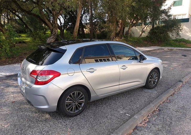 Citroën C4 • 2013 • 150,000 km 2