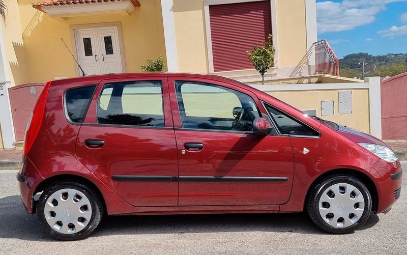 Mitsubishi Colt • 2000 • 40,000 km 3