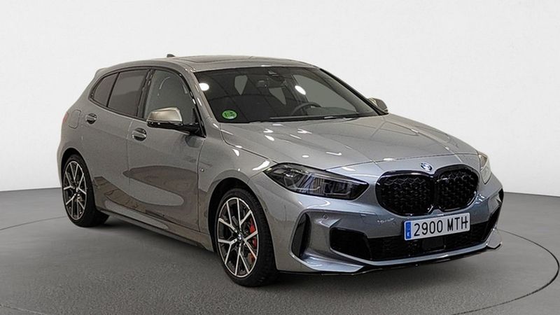 BMW 1 Series • 2024 • 3,264 km 2