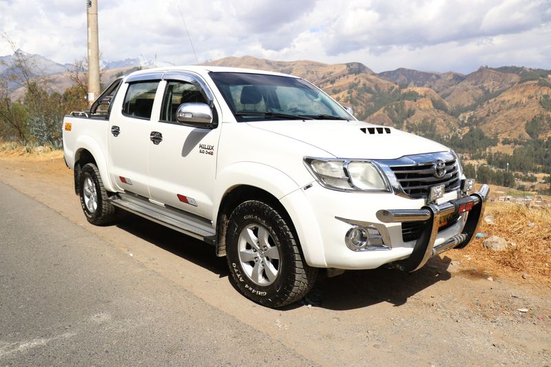 Toyota Hilux • 2014 • 155,115 km 3