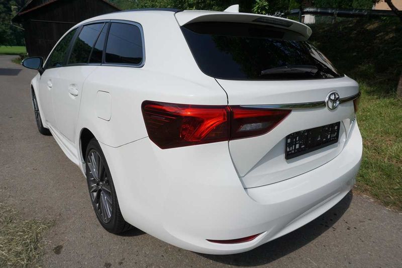 Toyota Avensis • 2018 • 92,500 km 2