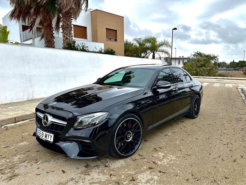 Mercedes-Benz E-Class • 2017 • 112,000 km 2