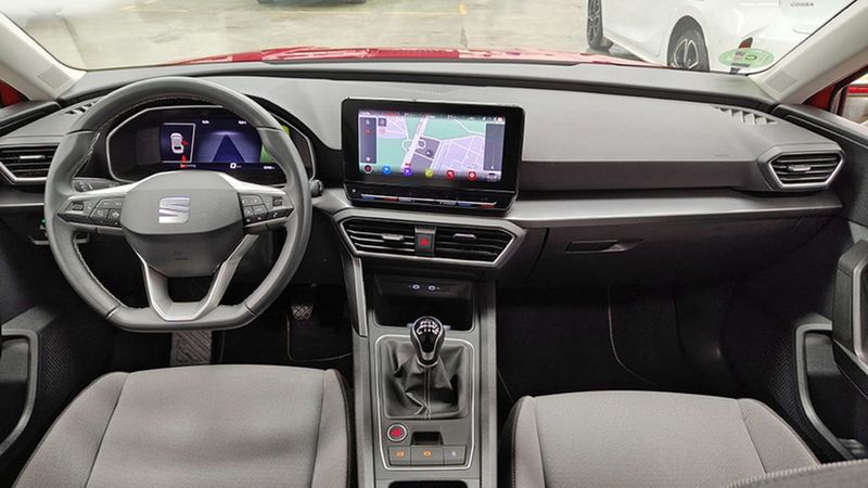 Seat Leon • 2024 • 25,765 km 3