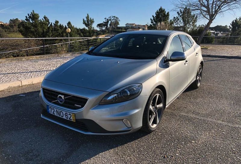 Volvo V40 • 2013 • 163,791 km 1