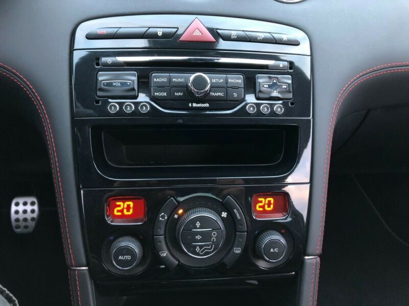 Peugeot RCZ • 2015 • 163,400 km 2