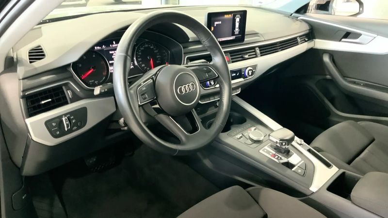 Audi A4 • 2019 • 53,652 km 5