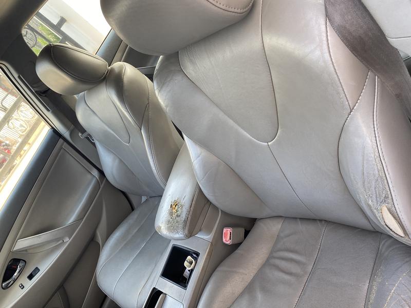 Toyota Camry • 2009 • 86,000 km 8