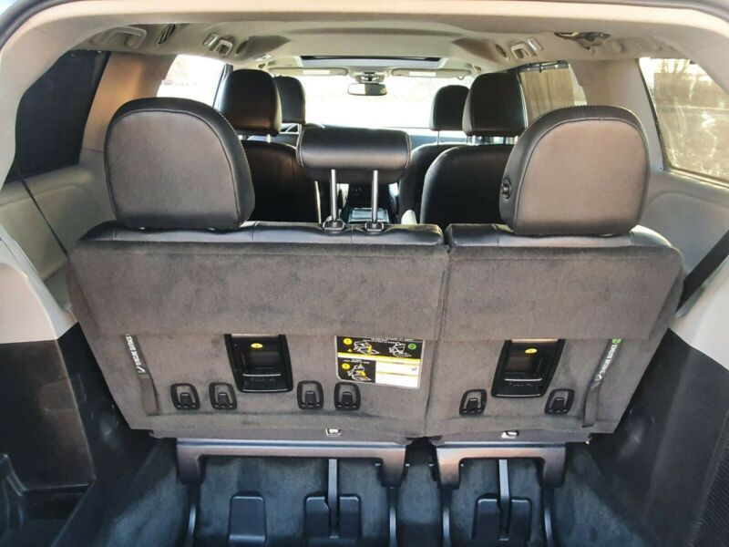 Toyota Sienna • 2019 • 109,500 km 11