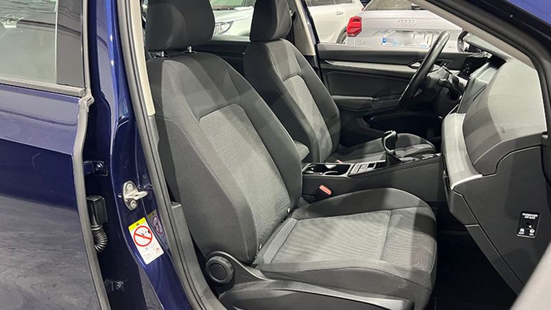 Volkswagen Golf • 2021 • 66,500 km 12