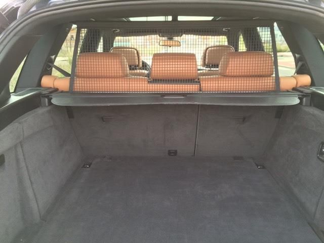 BMW X5 • 2008 • 291,000 km 10