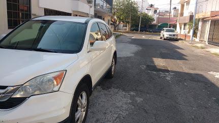 Honda CR-V • 2010 • 93,300 km 5