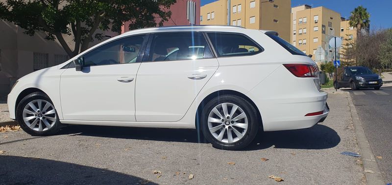 Seat Leon • 2020 • 154,847 km 4