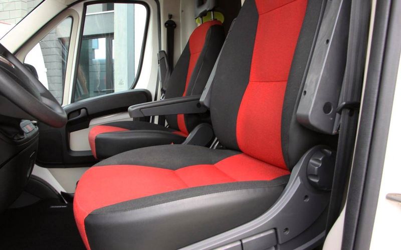 Aston Martin DBS Superleggera • 2018 • 30,000 km 4