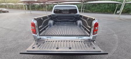 Mitsubishi L200 • 2015 • 290,000 km 3