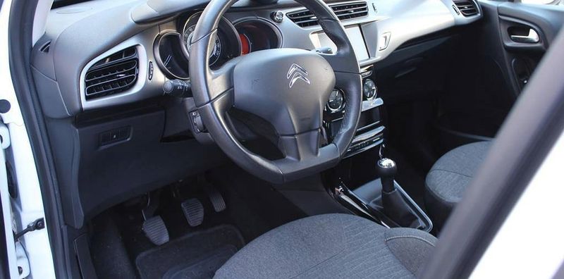 Citroën C3 • 2016 • 70,000 km 4