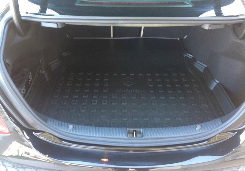 Mercedes-Benz C-Class predecessor W201 190 • 2019 • 20,000 km 4