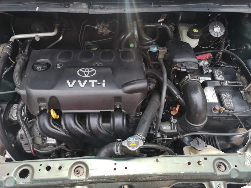 Toyota Yaris • 2001 • 135,200 km 3