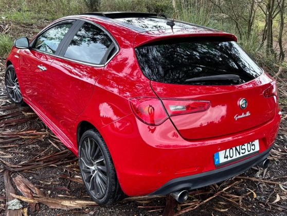 Alfa Romeo Giulietta • 2013 • 195,000 km 4