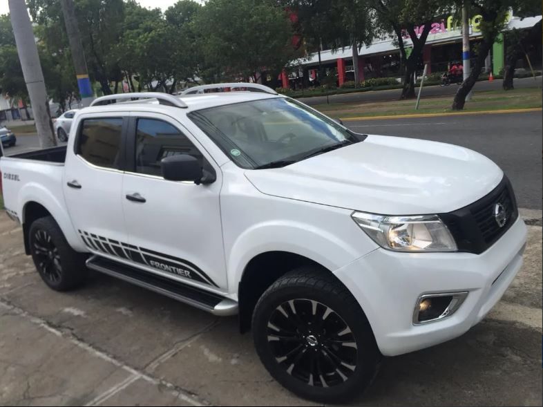 Nissan Frontier • 2016 • 95,000 km 1