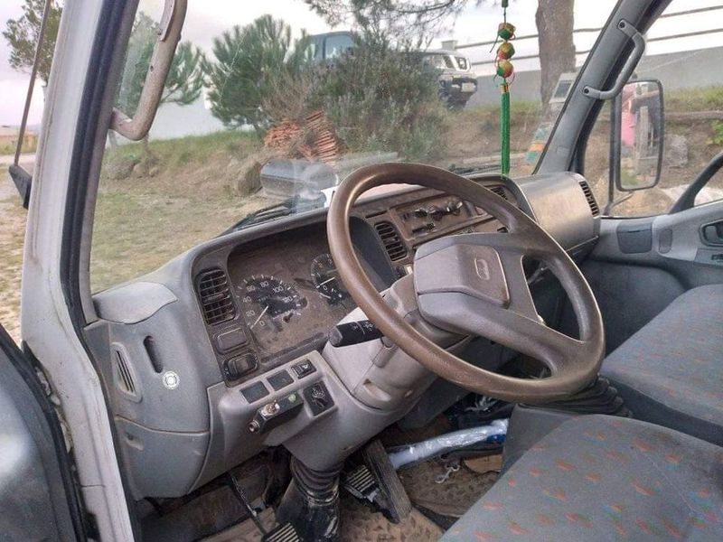 Mitsubishi Fuso canter • 1998 • 78,000 km 2