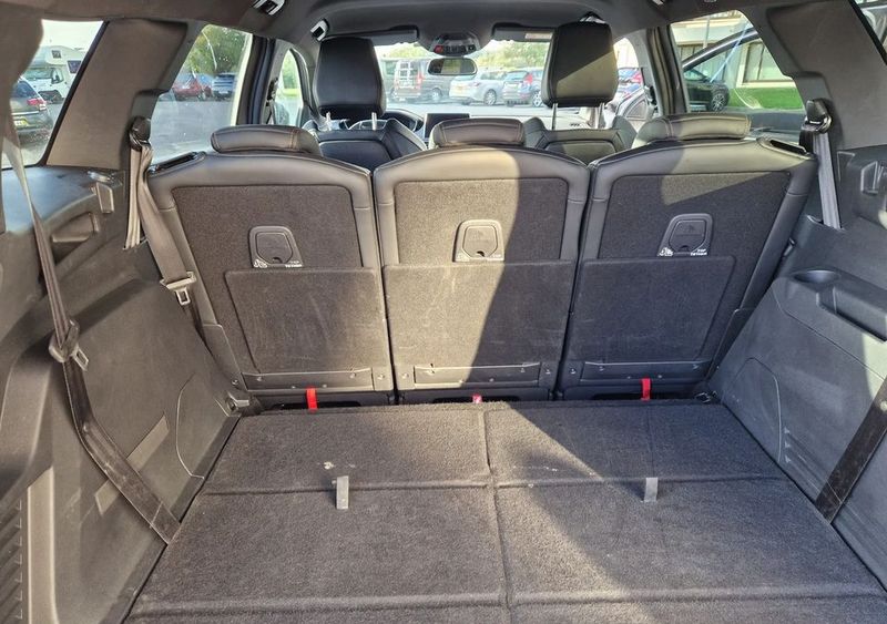 Peugeot 5008 • 2020 • 40,000 km 4