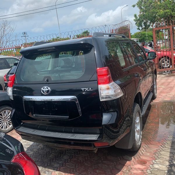 Toyota Land Cruiser • 2012 • 42 km 2