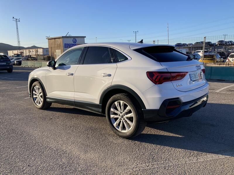 Audi Q3 • 2020 • 84,159 km 3