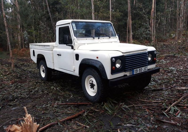 Land Rover Defender • 1997 • 350,000 km 1