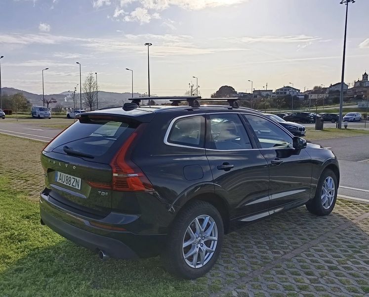 Volvo XC60 • 2017 • 162,000 km 2