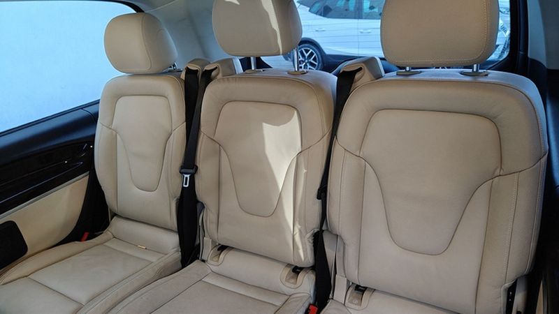 Mercedes-Benz 210 Van • 2018 • 115,422 km 6