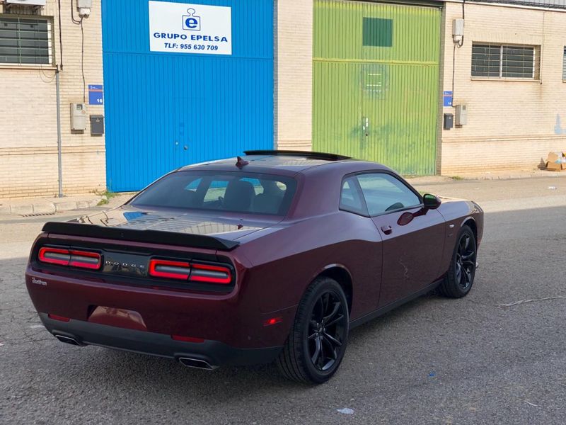 Dodge Challenger • 2017 • 127,000 km 8