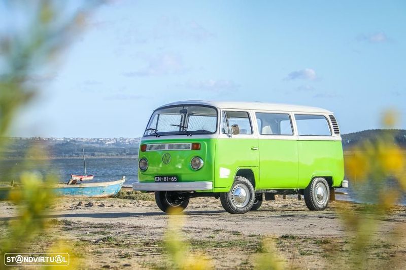 Volkswagen T5 Transporter Shuttle • 1976 • 90,000 km 1