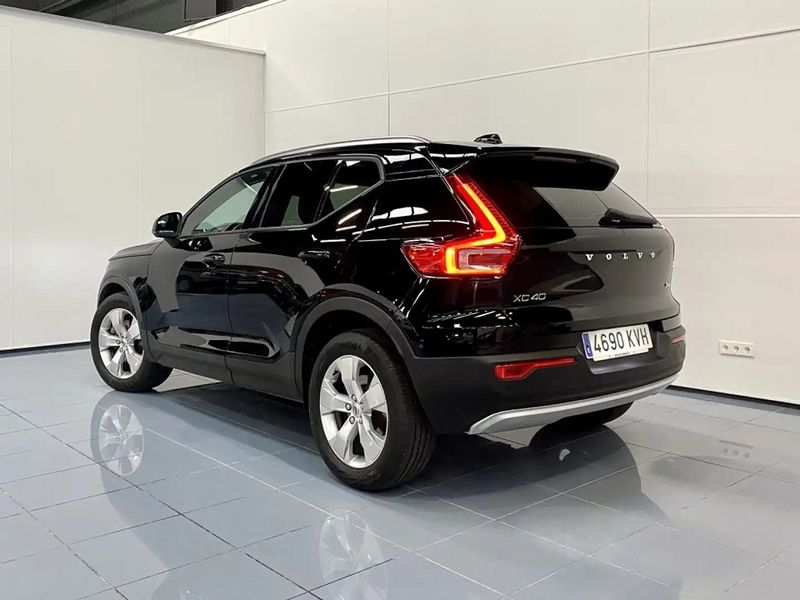 Volvo XC40 • 2019 • 88,000 km 4