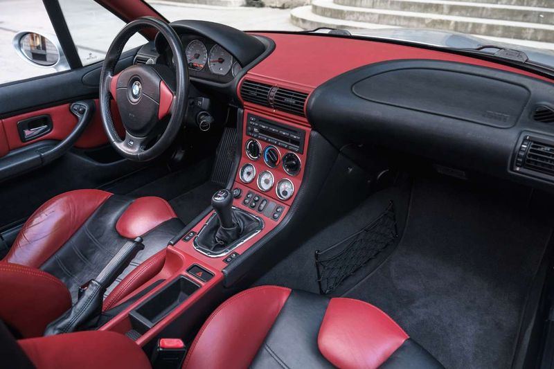 BMW Z3 • 2001 • 109,700 km 8