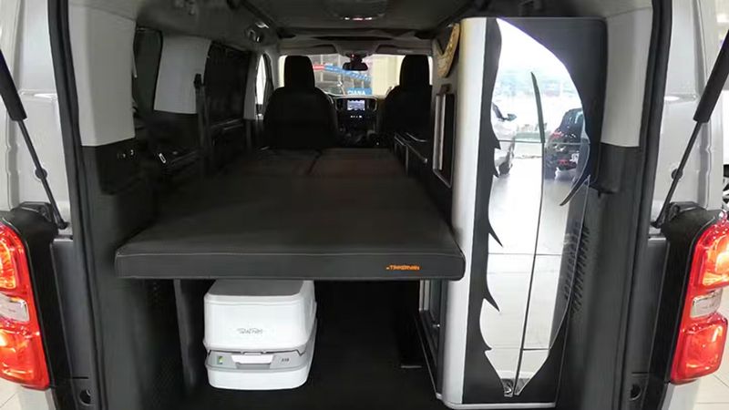 Peugeot Bipper • 2019 • 81,710 km 8