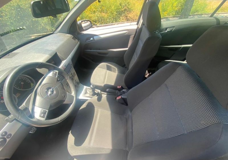 Opel Astra caravan • 2007 • 190,000 km 2