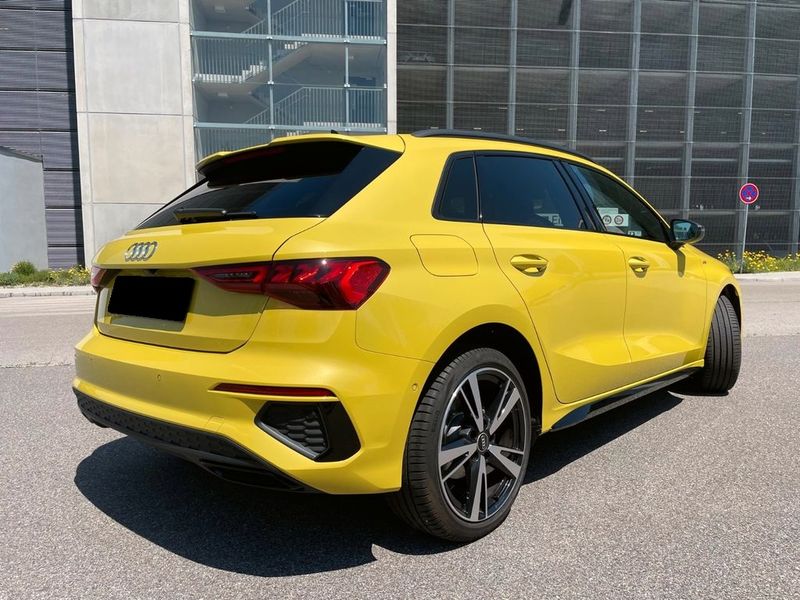 Audi A3 • 2021 • 18,700 km 2