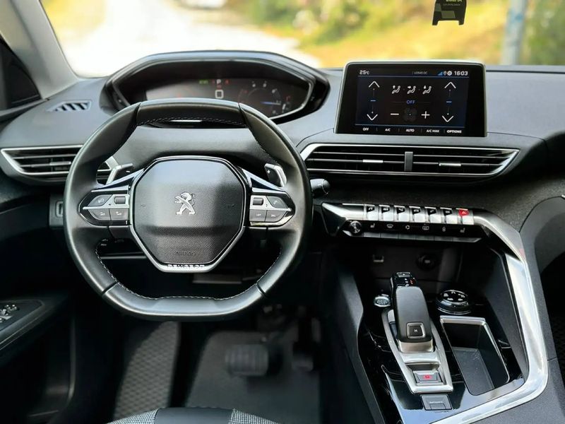 Peugeot 3008 • 2020 • 66,000 km 7
