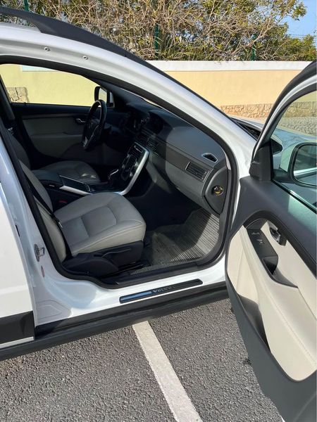 Volvo XC70 • 2015 • 139,000 km 5