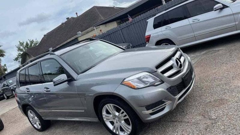 Mercedes-Benz GLK • 2013 • 87,000 km 10