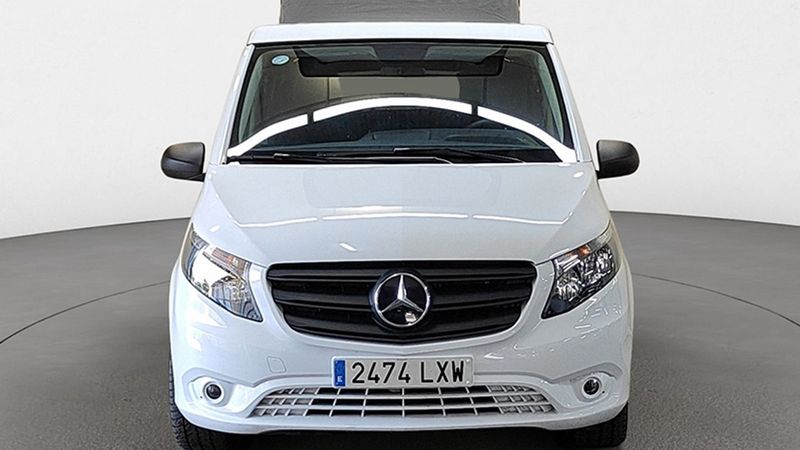 Mercedes-Benz 210 Van • 2022 • 43,229 km 6