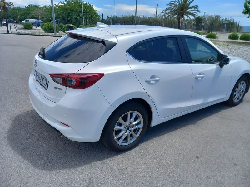 Mazda 3 • 2018 • 60,000 km 5