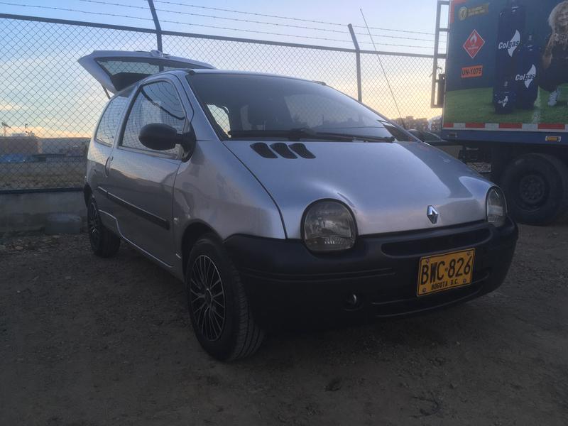 Renault Twingo • 2006 • 76,200 km 7