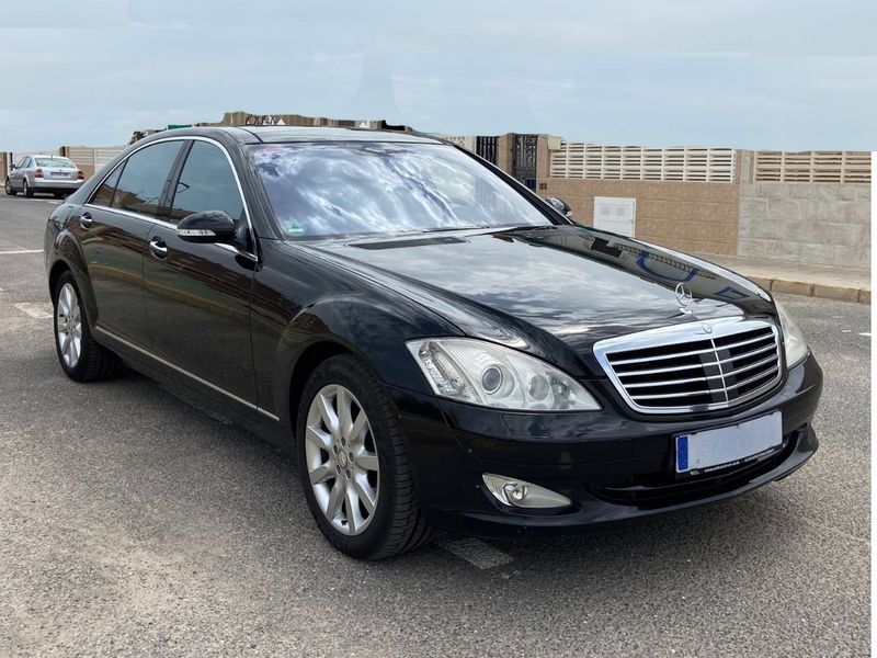 Mercedes-Benz S-Class • 2008 • 468,000 km 3