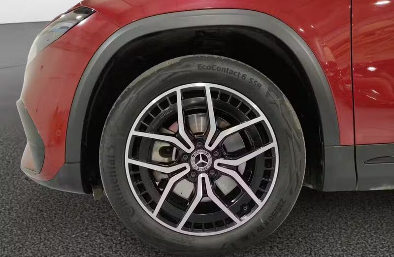 Mercedes-Benz E • 2022 • 51,833 km 14