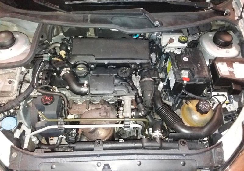 Peugeot 206 • 2005 • 299,999 km 4