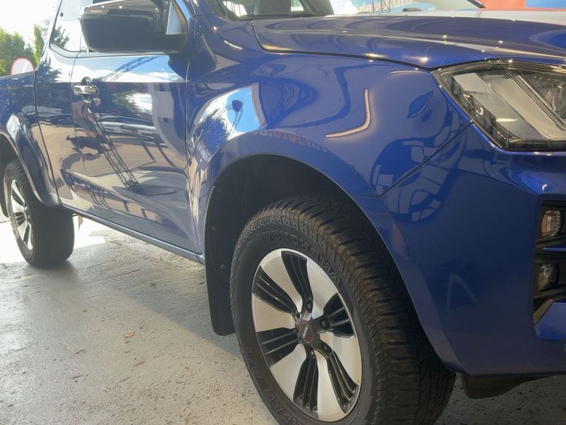Isuzu D-MAX • 2021 • 45,000 km 2