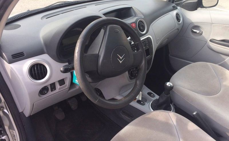 Citroën C3 • 2006 • 80,000 km 3