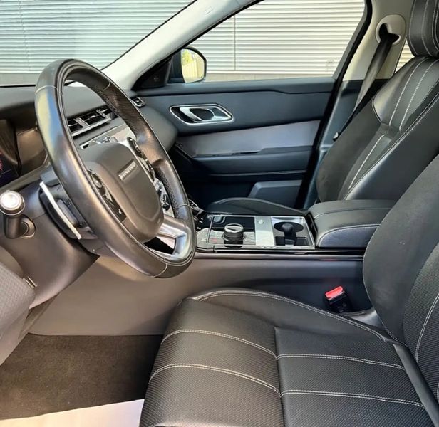 Land Rover Range Rover Velar • 2018 • 25,000 km 2